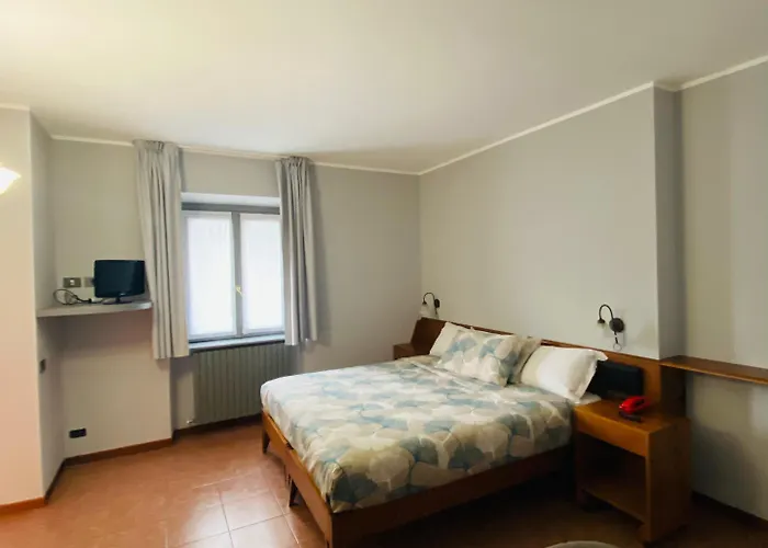 Nasti Ristorante Отель Canzo