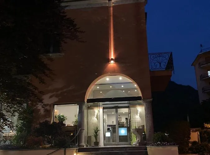 Nasti Ristorante ホテル Canzo